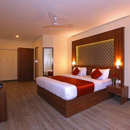 Hotel Shantidoot, Dadar Mālād Eksteriør billede