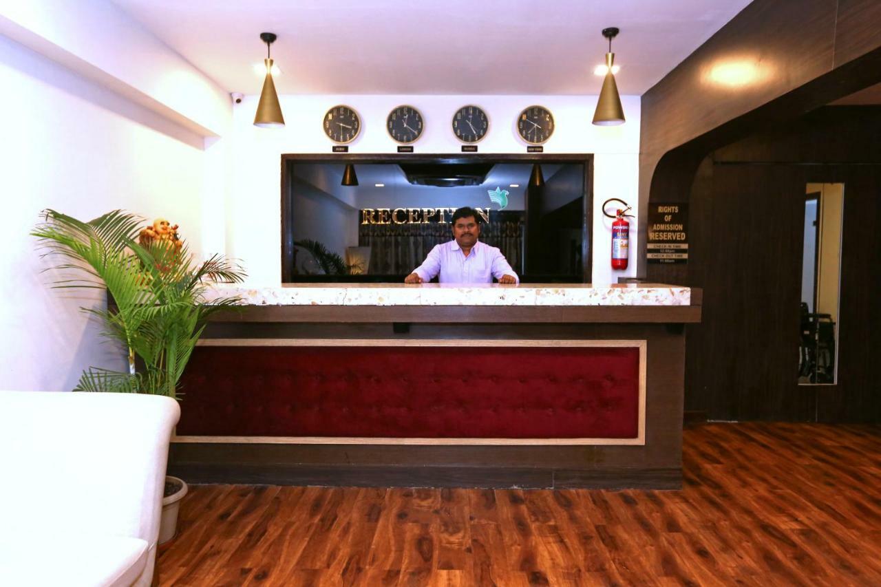 Hotel Shantidoot, Dadar Mālād Eksteriør billede